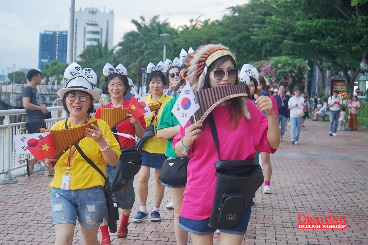 Tạo “đường băng” cho du lịch cất cánh